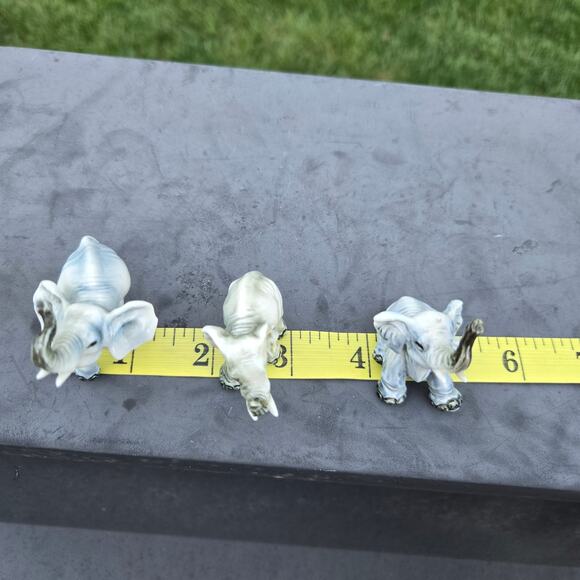 Cacciapuoti Ceramic Gray Elephants Set of 3 Made in Italy Approx 2" each *read* - Picture 12 of 13